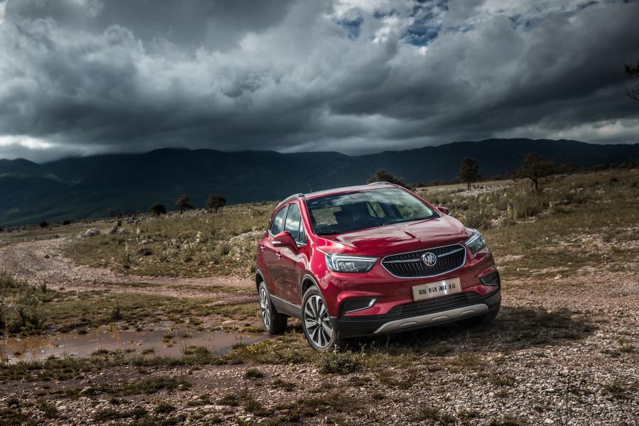  Buick Encore 2016 года  (CN) (фото 13 из 30)